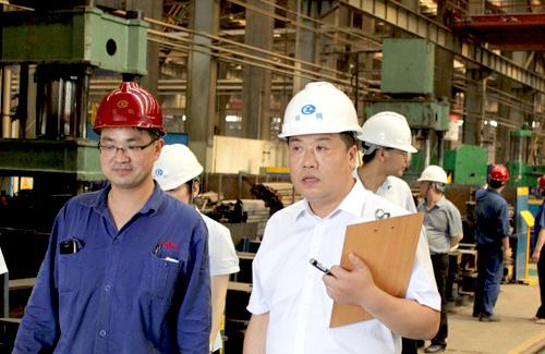 豪门国际总裁对车间“6S”事情举行阶段性检查