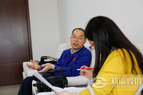 豪门国际手艺总监贾金岭接受劳模风范栏目采访
