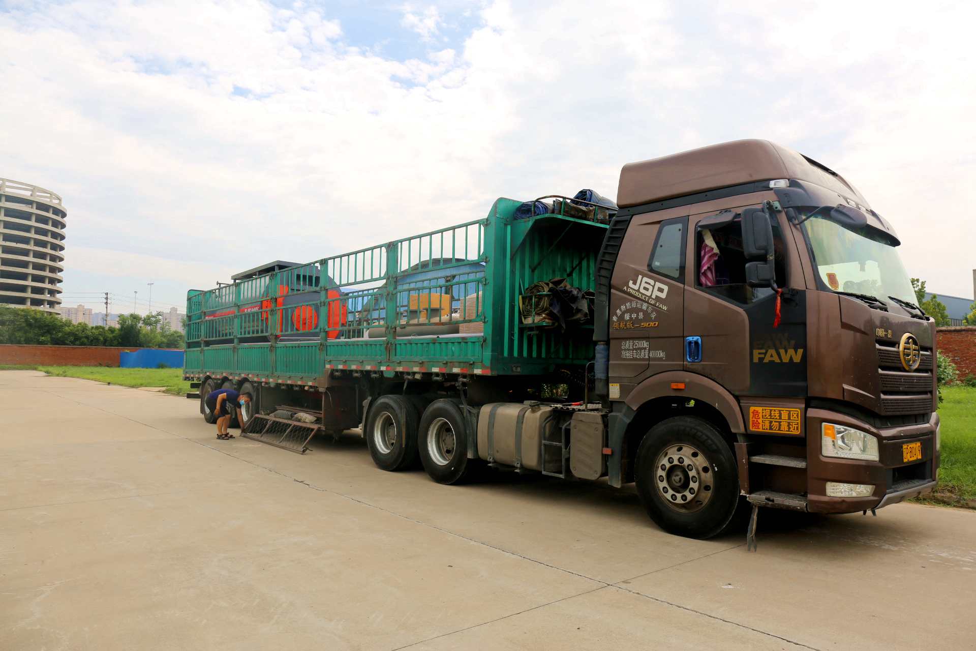 再战疫情|全力以赴，，，豪门国际生产防疫双线推进